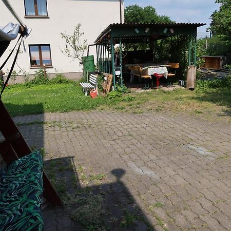 Ferienwohnung Im Einfamilienhaus, Automobil Und Robert Schumann Stadt Zwickau Esterno foto